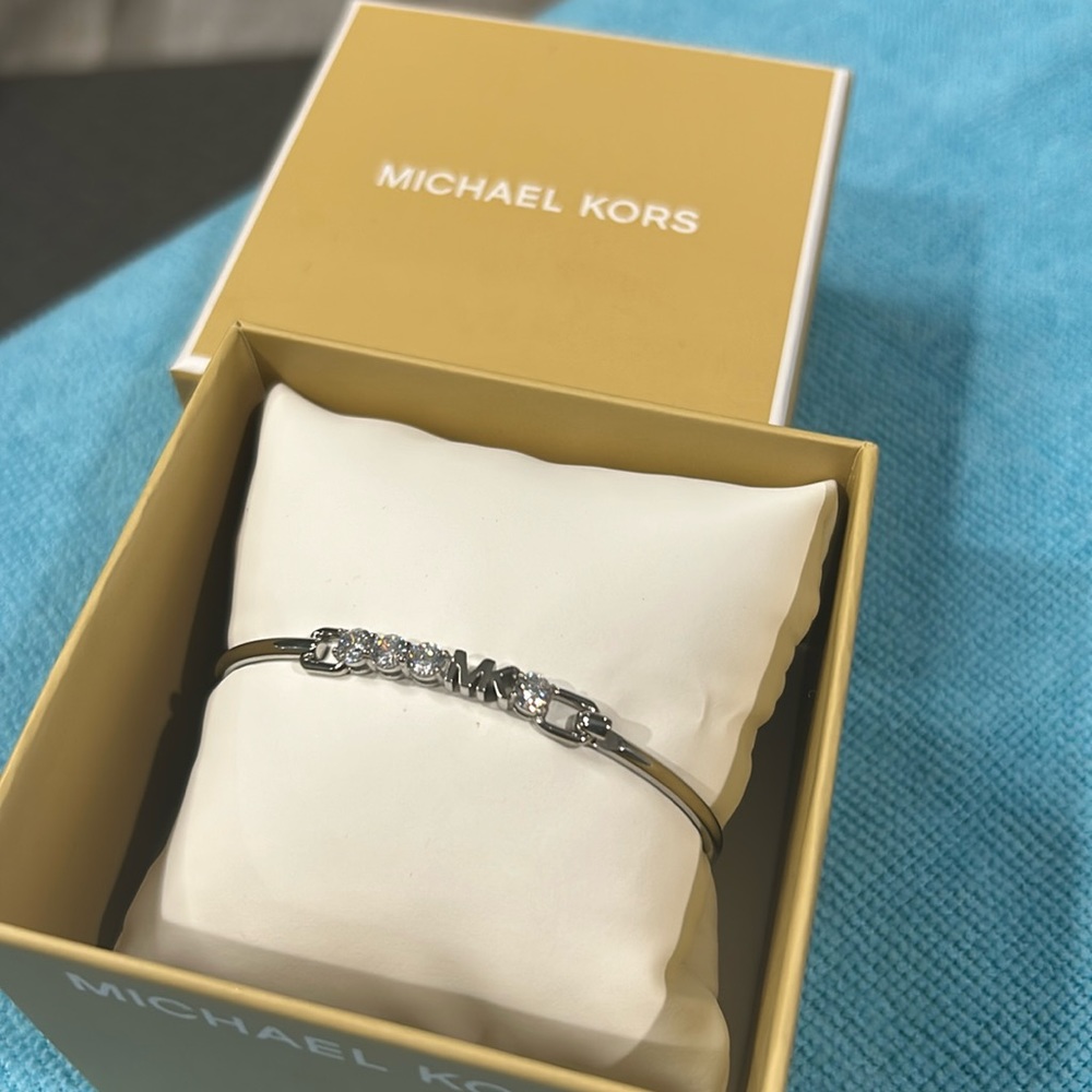 Brand new Michael Kors bracelet